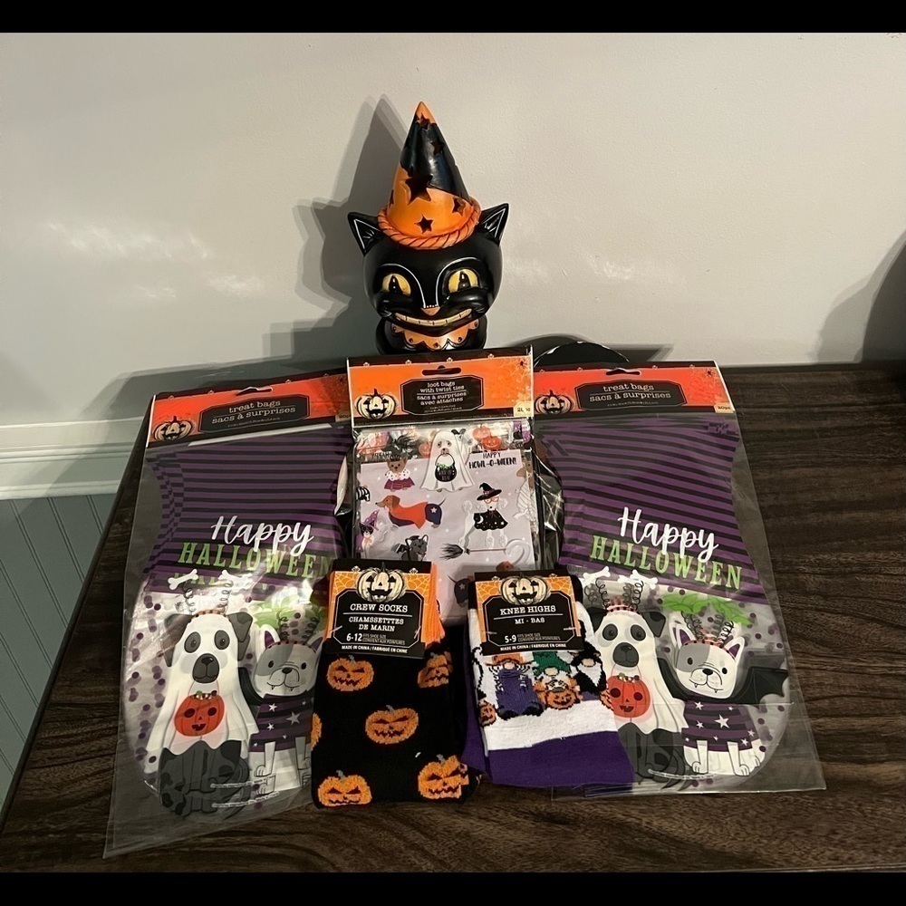𝅺nwt- 🎃🎃 Halloween Bundle of fun!